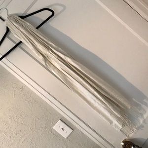 White silver stitching scarf